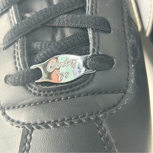 Nike Cortez Leather Sneakers ‘Black/ White' 904764-001; Size 5.5Y Women’s Size 7 - Picture 5 of 15